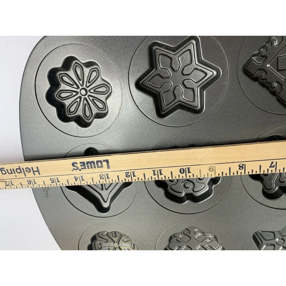 Wilton Cookie Mold Pan Snowflakes Christmas Holiday 12 Cavity